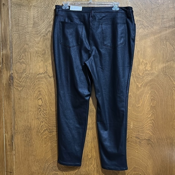 Chico’s Faux Pebbled Leather Slim Leg Five Pocket Pants Size 16 - NWT - Picture 3 of 6